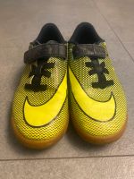 Nike Turnschuhe FußballTurnhallen Schuhe Laufschuhe Größe 34 Innenstadt - Köln Altstadt Vorschau