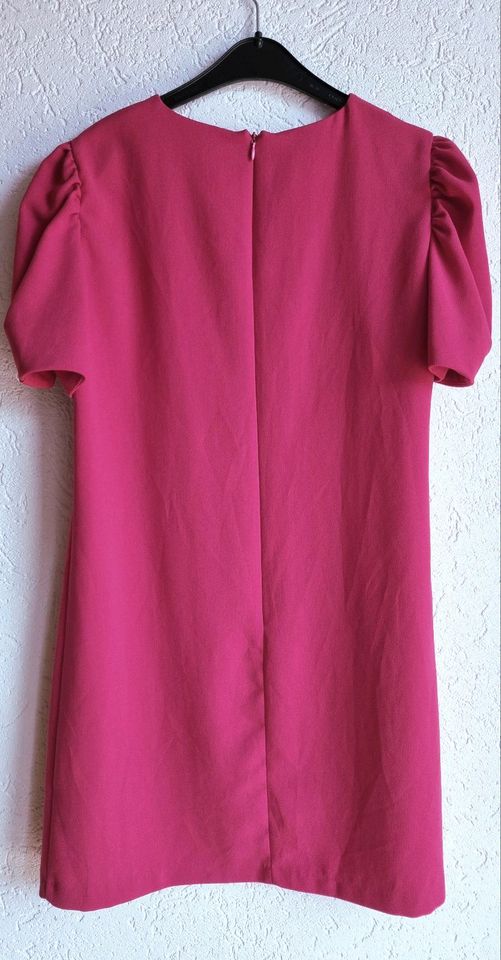 Schickes Kleid mit Ärmel von Zara Größe XS in Kirchendemenreuth