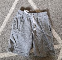 Kurze Hose Shorts Gr 110/116 Niedersachsen - Hameln Vorschau