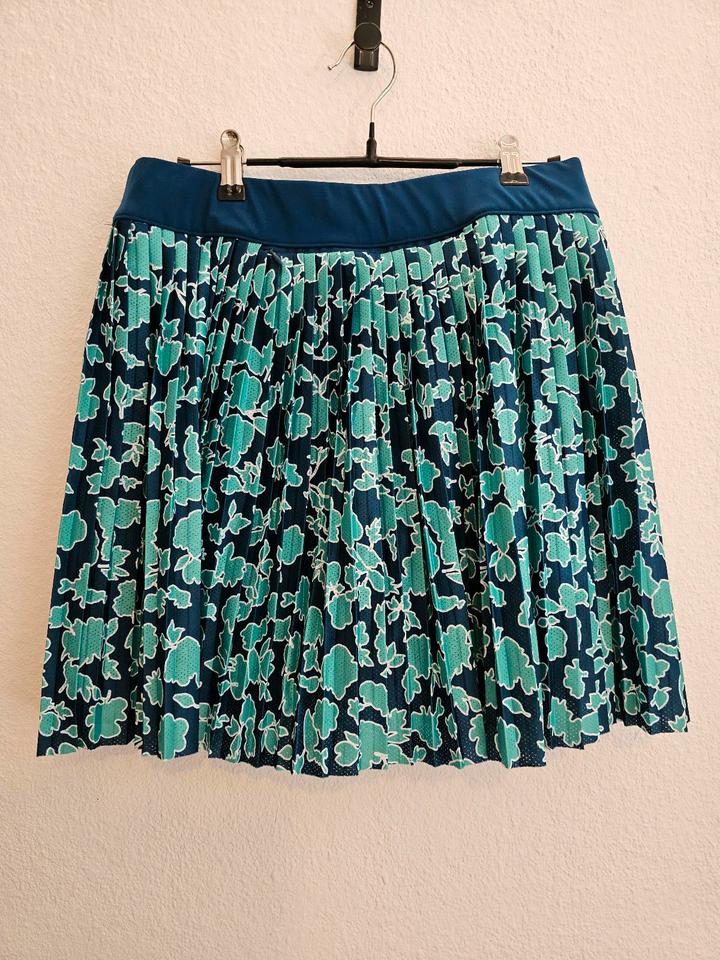 J.Lindeberg Rock Golfrock Tennisrock Plissee Sommer Shorts M in Tübingen