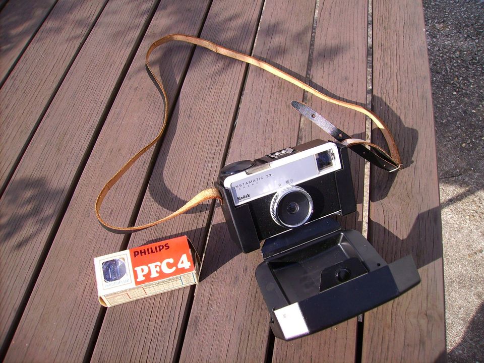 Fotokamera Sammlung 5 Stück mit Zubehör in Merzig