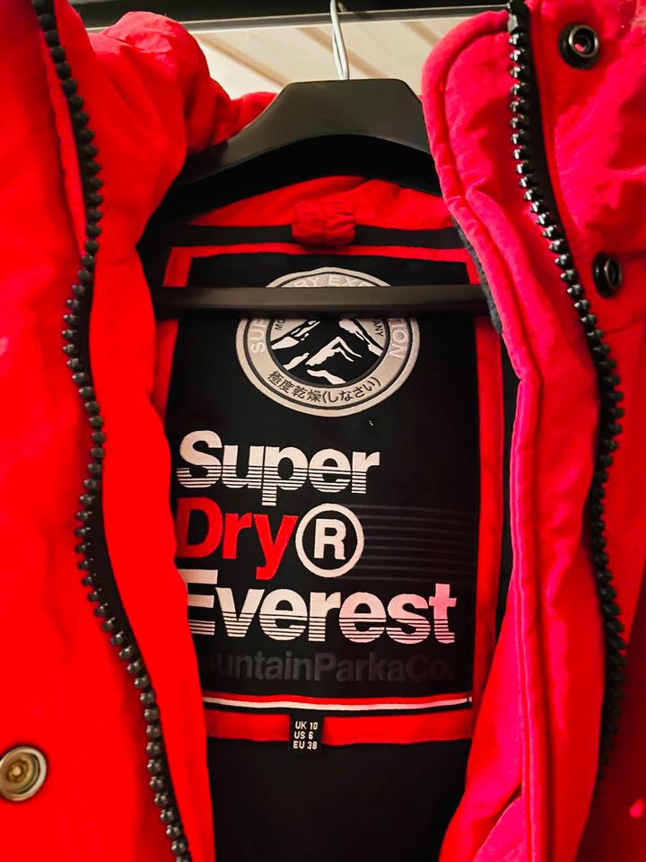 Superdry Everest Mountain Parka Fell Kapuze Rot Größe 38 / M in Erfurt