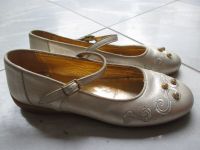 Naturino goldene Ballerinas Spangenschuhe Sneaker Gr. 35 München - Untergiesing-Harlaching Vorschau