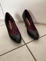 Buffalo Pumps Größe 37 kaum getragen schwarz Nordrhein-Westfalen - Bornheim Vorschau