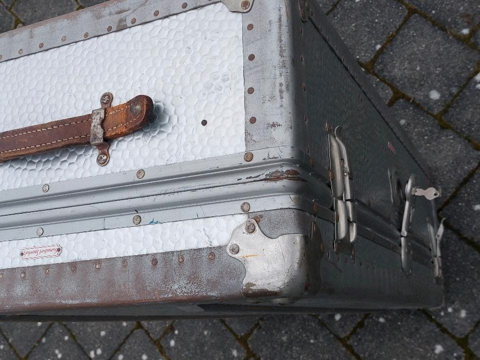 Rimowa Überseekoffer in Abenberg