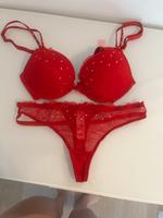 Set Wäsche Rot Hunkemöller Frankfurt am Main - Seckbach Vorschau