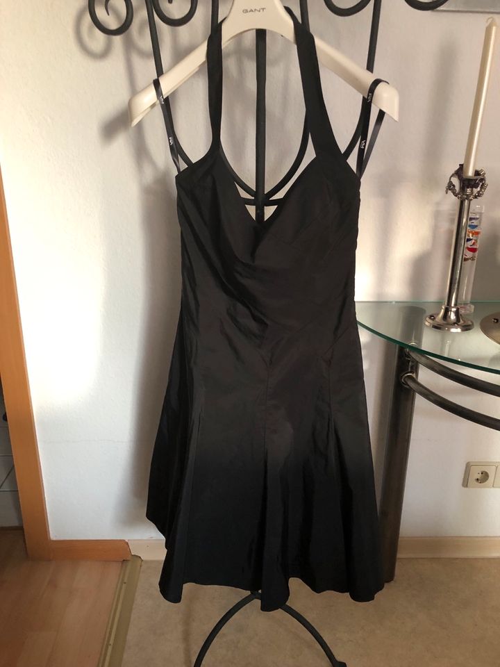 Vera Moda Kleid Gr 36 schwarz Neckholder Tüllrock festlich in Sinzheim