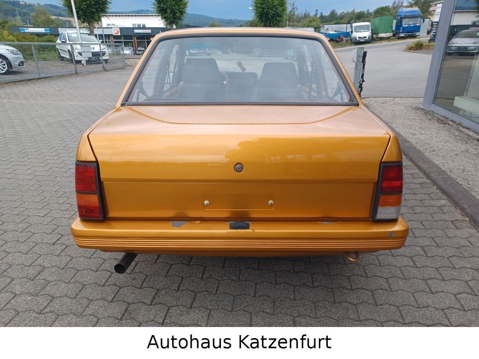 Opel Corsa TR 2,0/Sportfahrwerk/GSi/#26 in Ehringshausen