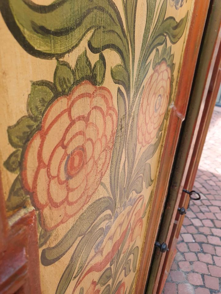 Bauernmöbel Möbel Barock Antiquitäten Kleiderschrank Schrank in Zellingen