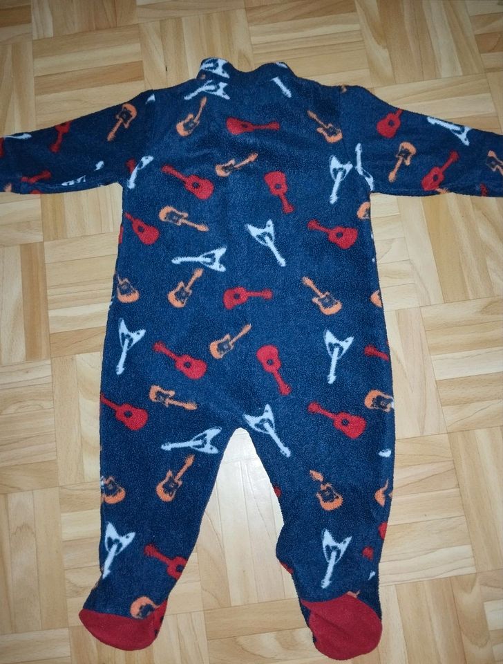 Strampler Schlafanzug Pyjama 62/68 in Großalmerode