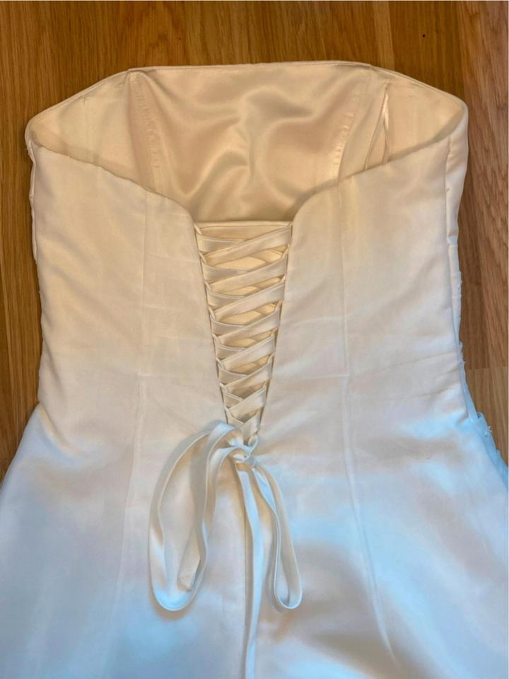 LILLY Brautkleid Hochzeitskleid A-Linie 38 40 +Bolero +Unterrock in Moritzburg