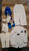 Karate Taekwondo Anzug Kampfset Neuwertig Nordrhein-Westfalen - Remscheid Vorschau