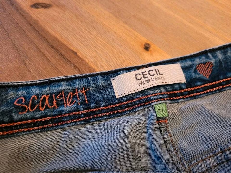 Cecil Scarlett Hose Jeans Capri 3/4 Gr. 27 / 22 wie neu in Saarbrücken