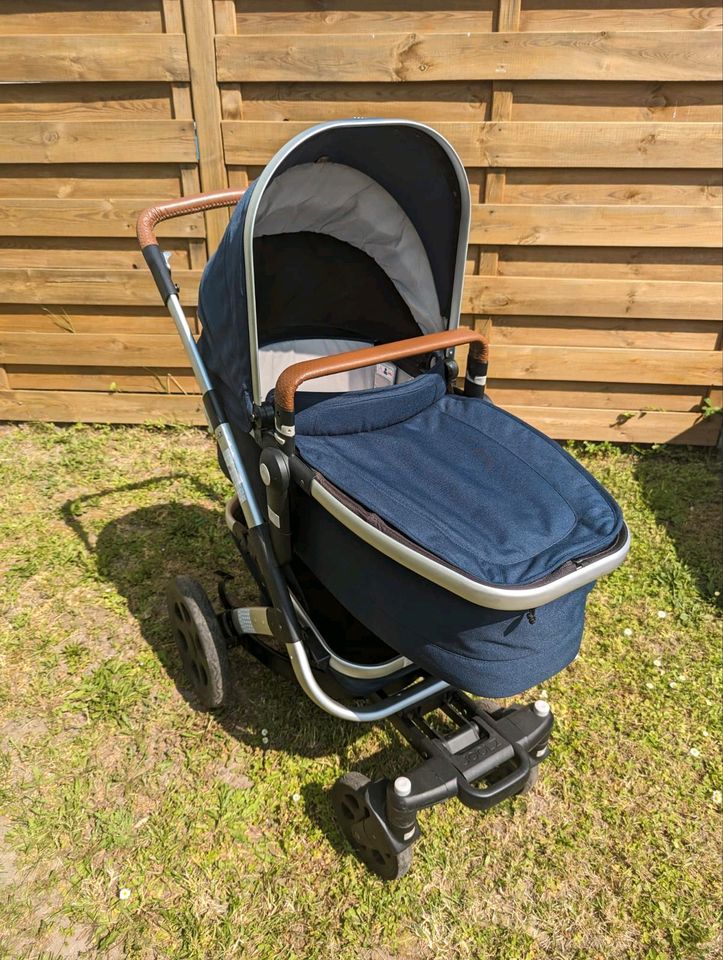 Kinderwagen blau Paketpreis in Brandis