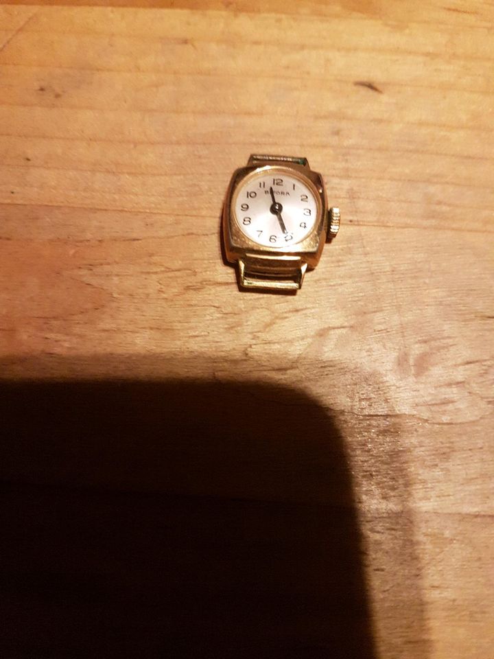 Damen Uhr klein inklusive Versand in Hambühren