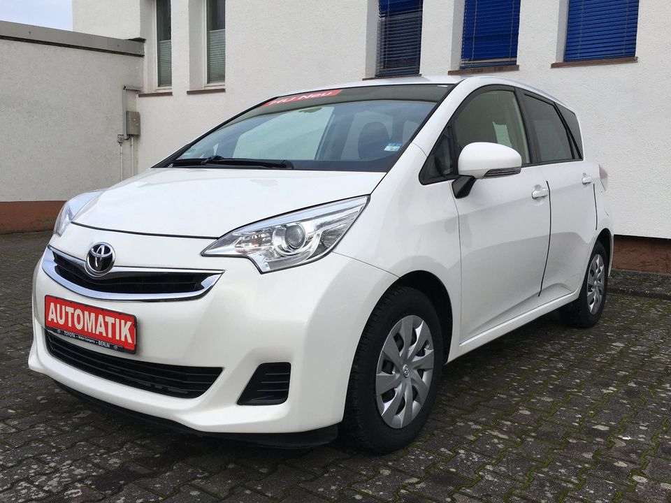 Toyota Verso-S 1.33 Automatik Life*erst 65tkm*1.Hand*TÜV NEU in Gelnhausen