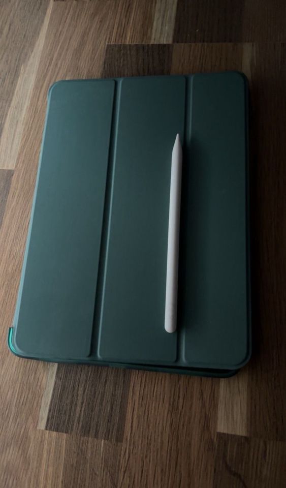 iPad Air 4 256GB + Apple Pencil 2 | Wie Neu in Attendorn