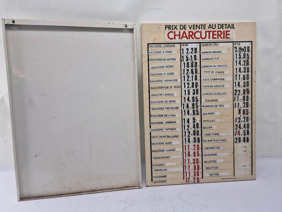 2 x 60er Jahre Blech Preistafeln einer französischen Metzgerei in Heusweiler