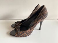 Fendi Pumps High Heels Absatz-Schuhe Sandalen Sandaletten 40,5 Ra Nordrhein-Westfalen - Pulheim Vorschau