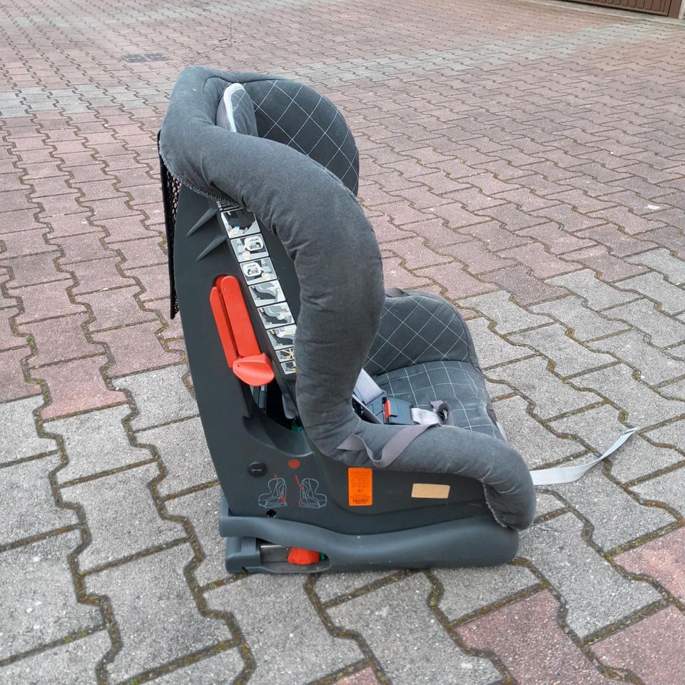 Kindersitz Auto in Leipzig