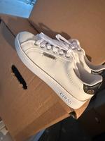Guess Damen Sneaker Nordrhein-Westfalen - Hamm Vorschau