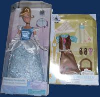 Disney Cinderella Puppe mit Ring + Kleid und Accessoires Köln - Chorweiler Vorschau