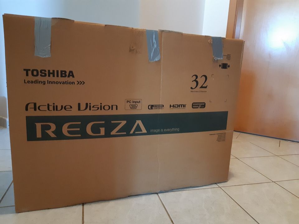 Toshiba REGZA LCD Colour TV (32 Zoll) Typ 32AV603PG in Groß Sarau