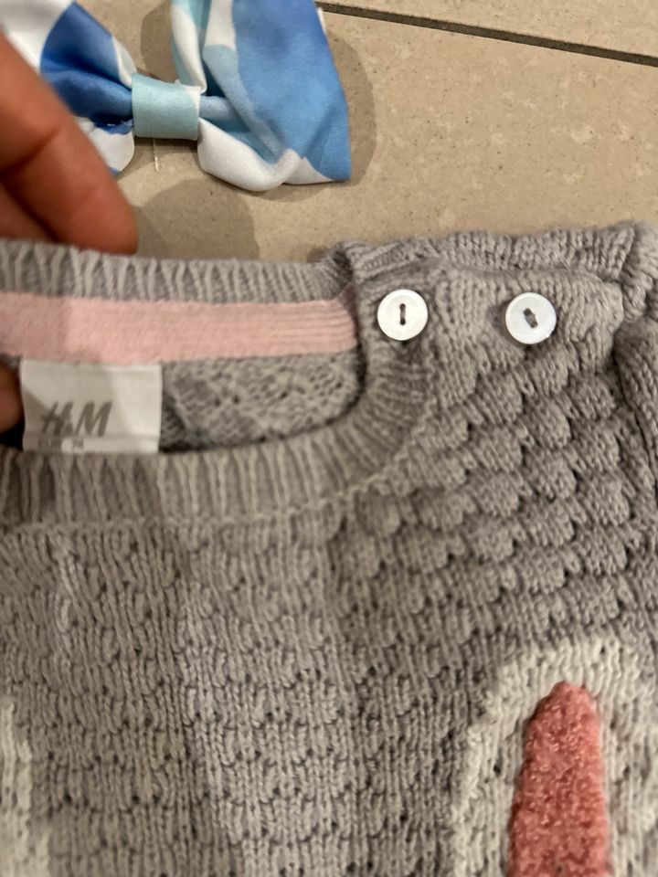 H&M Hasen Wollpullover, Größe 74 in Oberhausen