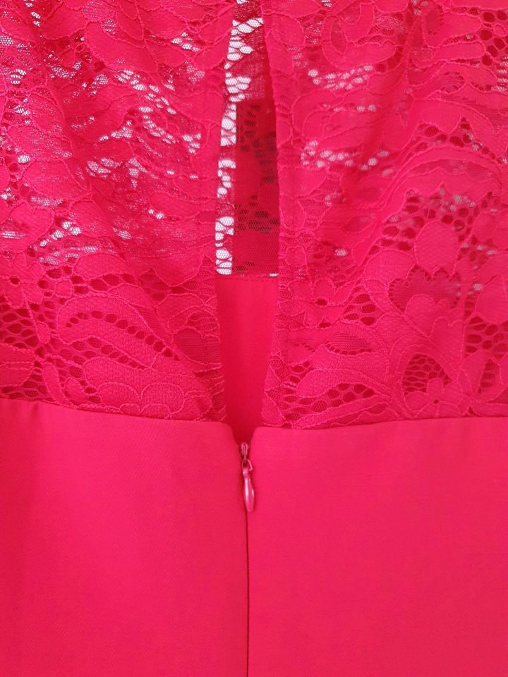 Festkleid mit Spitzen von Bonprix, rot, gr XL, neu in Rheine