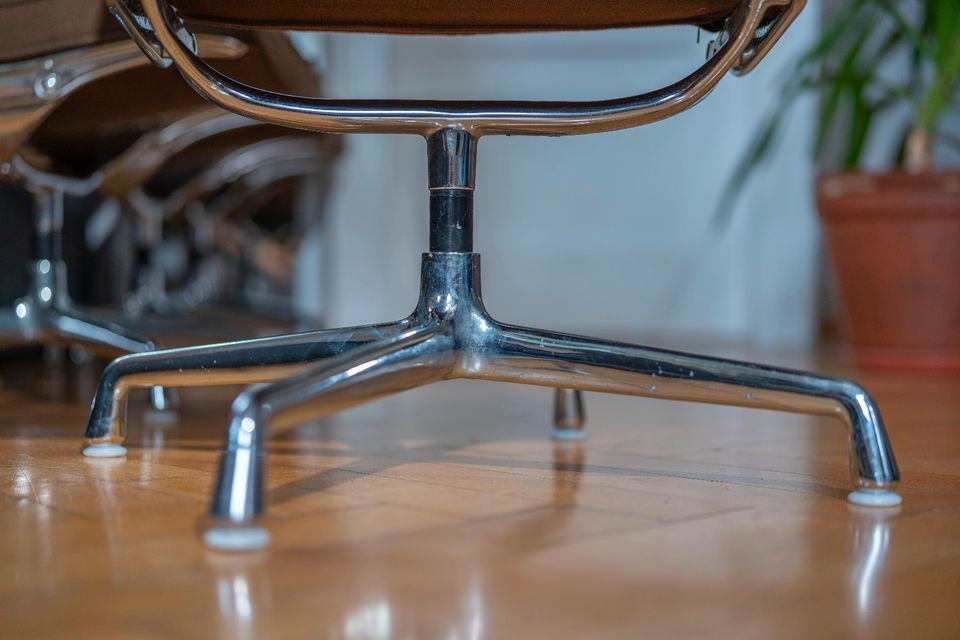 Eames Intermediate Chair ES101 ** (Nr. 2 von 4) in München
