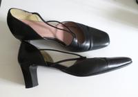 Leder CANDA Sommer Sandalen Sling Pumps Vintage Schwarz Rose 39 München - Pasing-Obermenzing Vorschau