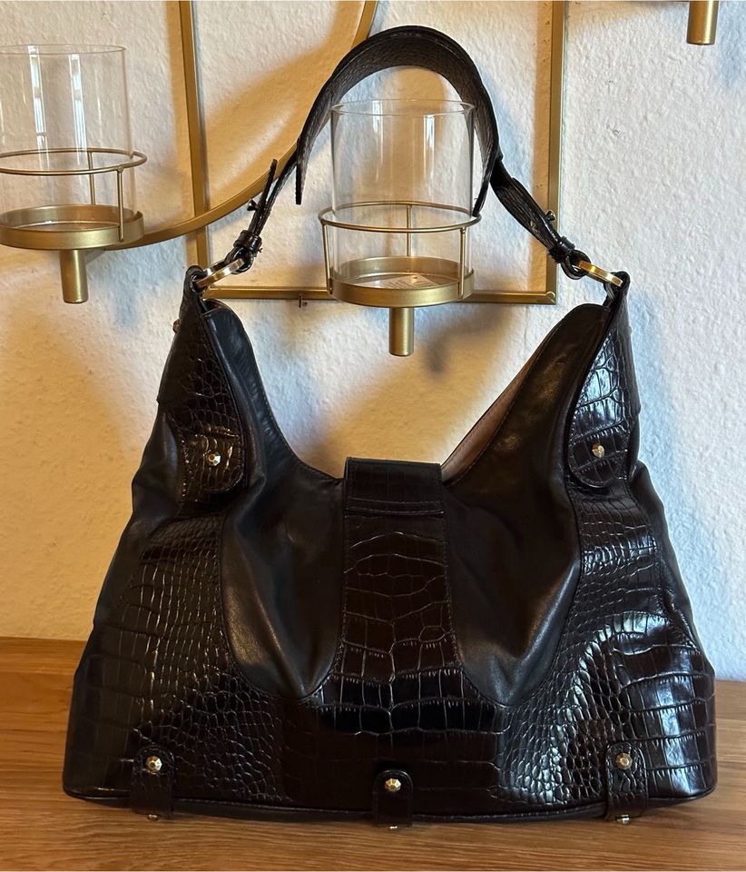 Valentino Garavani Tasche Leder Y2K Vintage Edel und schön in Dortmund