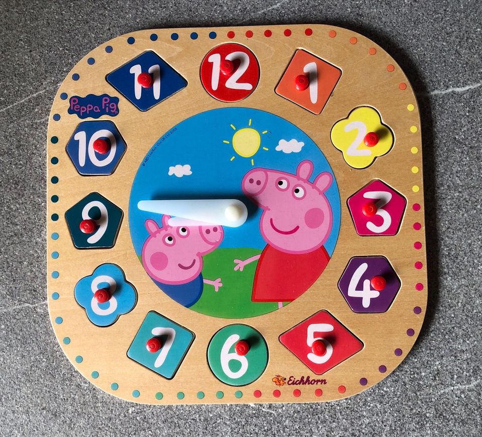 Lernuhr aus Holz Uhr Peppa Pig von Eichhorn in Lentföhrden