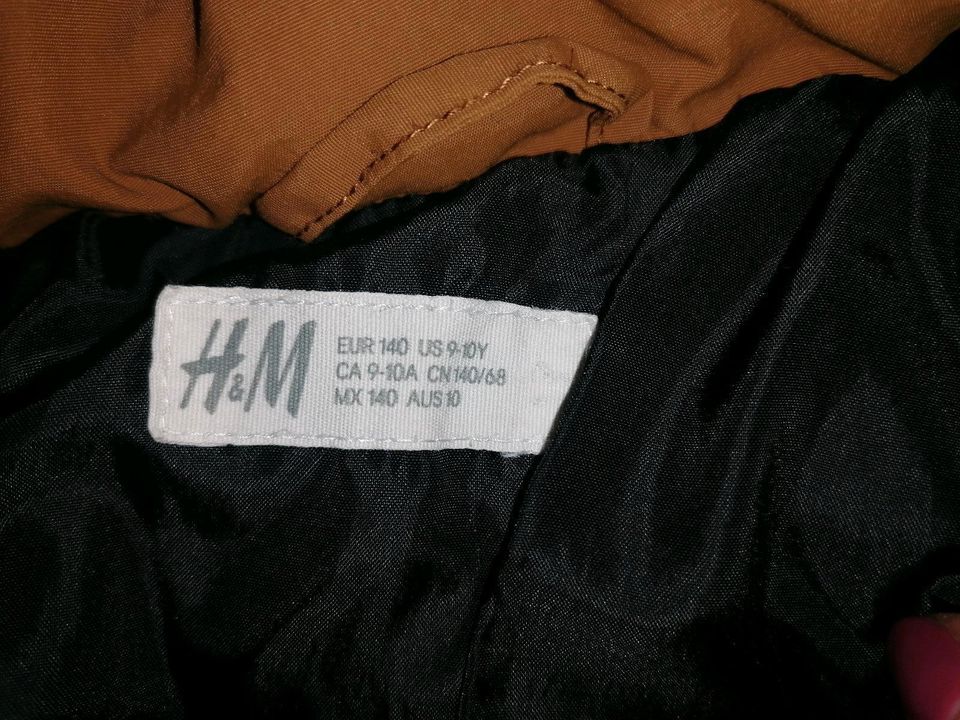 H & M Jacke winterjacke gr 140 junge in Georgsmarienhütte