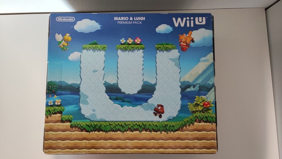 Nintendo Wii U Mario & Luigi Premium Pack inkl. Spiele in Bielefeld