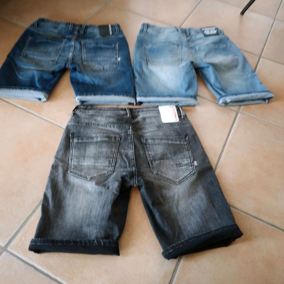 Jeansshort 158♥️Vingino ,je Stk. in Finnentrop