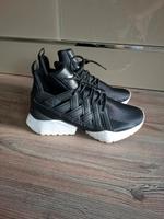 Schuhe von Puma gr.40 neuwertig Nordrhein-Westfalen - Wesseling Vorschau