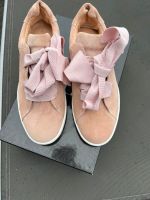 Unützer Schuhe Sneaker Rosa Ripsband Schleife Gr. 37 Neu Nordrhein-Westfalen - Eschweiler Vorschau