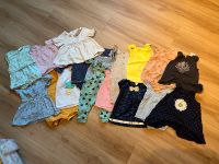 Kinderkleidung Mädchen Größe 56-68 Schlafsack Pullover Bodys Niedersachsen - Stadthagen Vorschau