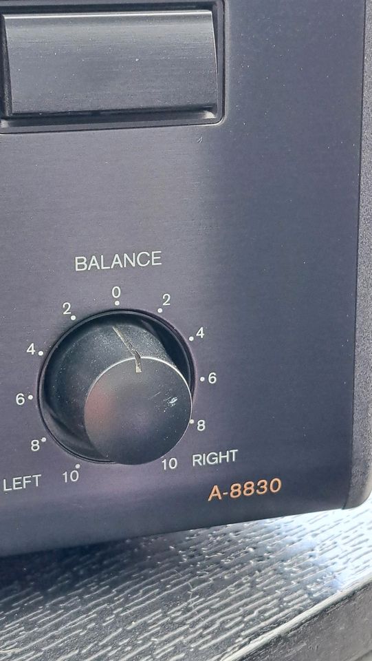 Onkyo Stereo Amplifter Hifi Verstärker A 8830 in Düren