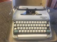 Olympia Typ: Monica Schreibmaschine Baujahr: 1961 Bayern - Otzing Vorschau
