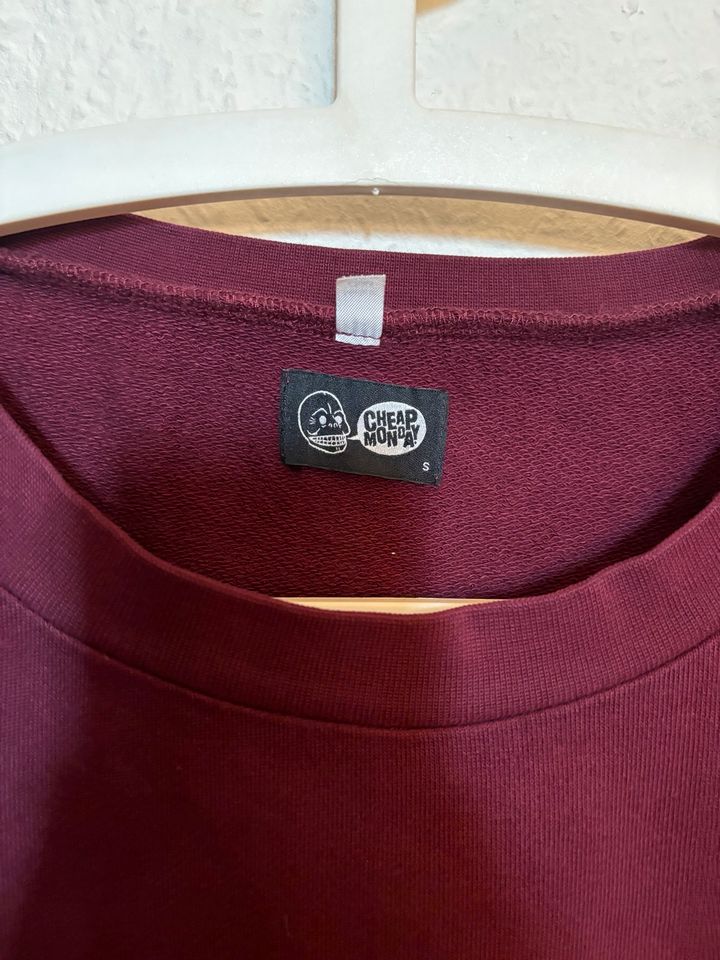 Cheap Monday Pullover Bordeaux Gr. S in Berlin