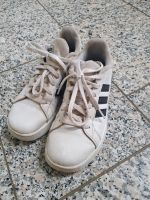 Adidas ❤️ weiße Sneaker Mädchen Gr. 35,5 Bayern - Neu Ulm Vorschau