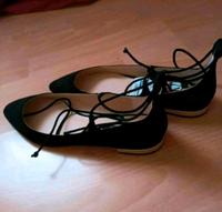 Zara Damen Ballerina Gr.38 Wildlederoptik mit Schnürung Leipzig - Leipzig, Südvorstadt Vorschau
