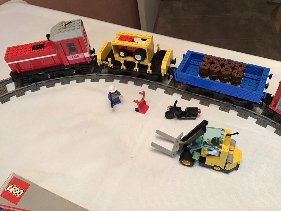 Lego Set 4563 Eisenbahn (Güterzuge) 9V aus 90er Jahr in Norderstedt