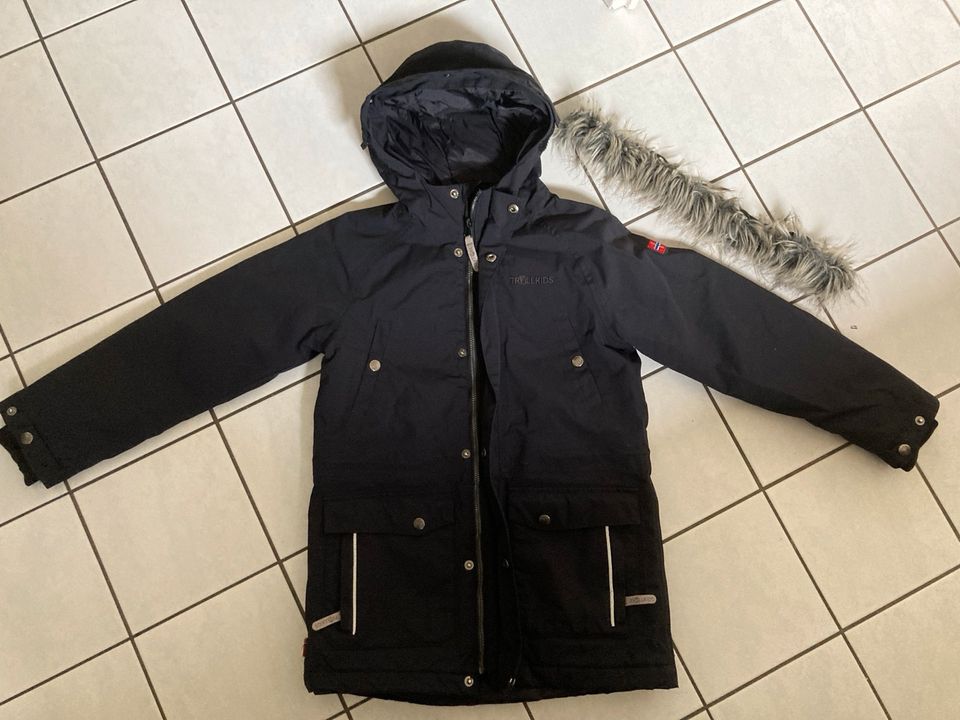 Trollkids Winterjacke Gr. 140 in Erlangen