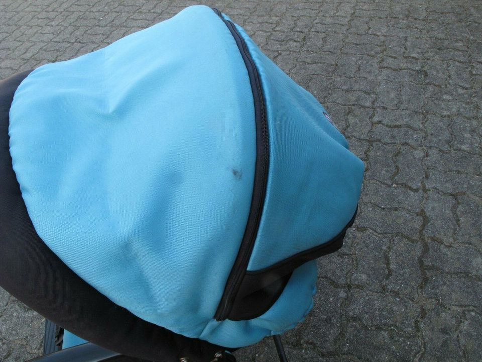 Roan Kinderwagen Buggy blau in Hamburg