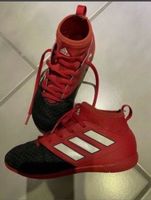 Adidas Turnschuhe, Fußballschuhe, Hallenschuhe Nordrhein-Westfalen - Bergneustadt Vorschau