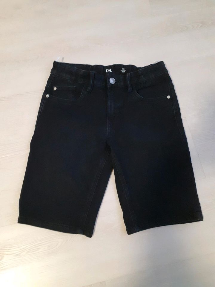 Jeansshorts, Slim, Größe 152 in Remseck am Neckar