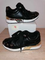 Damen Sneaker Moxea Marke: GUESS Gr. 39 Farbe: Schwarz (Verkaufsn Niedersachsen - Wallenhorst Vorschau